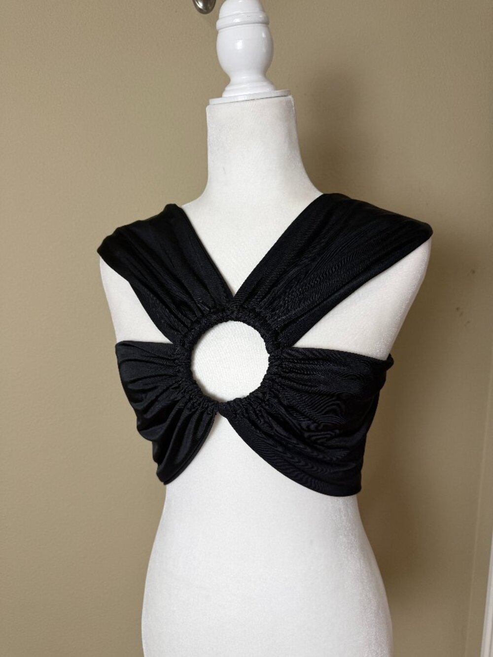 NASTY GAL Black Ring Detail Crop Top New NWT Size Small